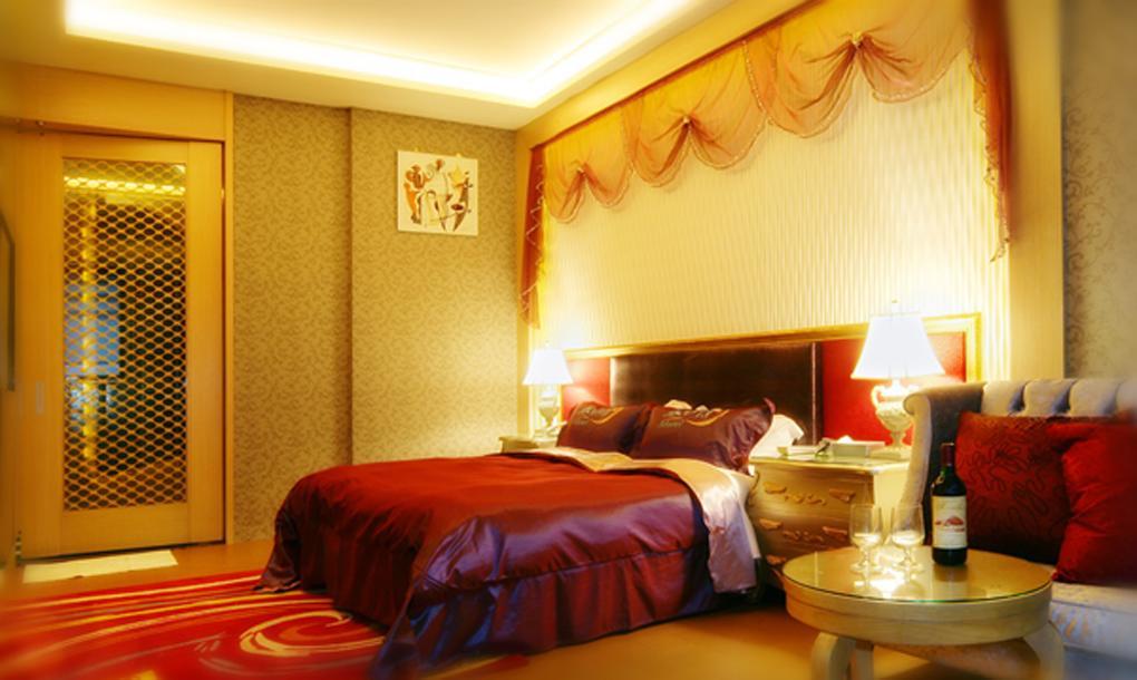 Spring Young Motel Fengyuan Exteriör bild